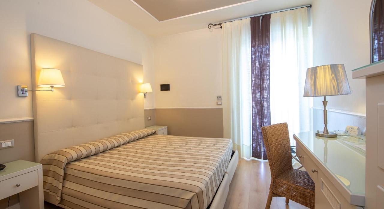 Hotel Le Soleil Lido di Jesolo Esterno foto