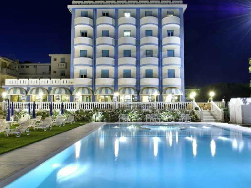 Hotel Le Soleil Lido di Jesolo Esterno foto